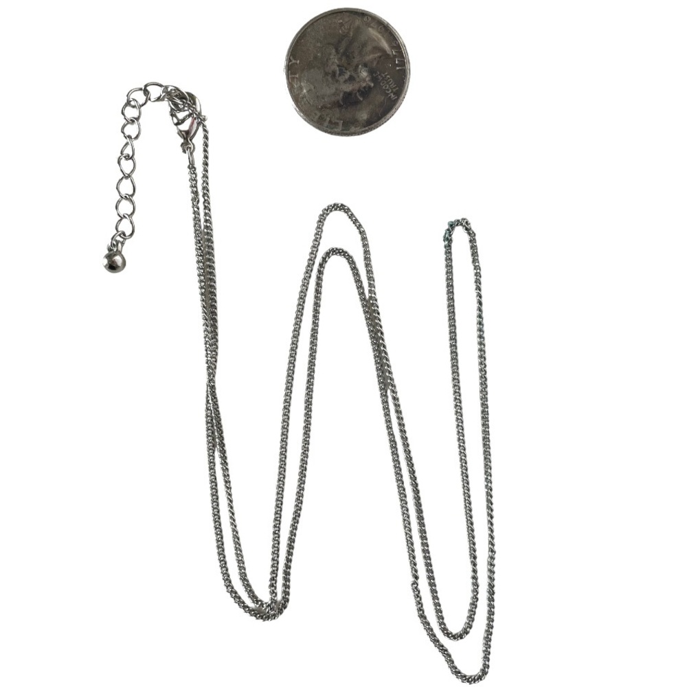 vintage silver toned necklace! adjustable length.